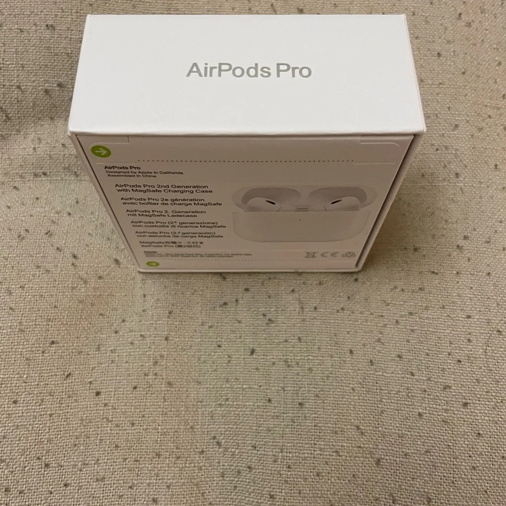Apple AirPods Pro with Charging Case